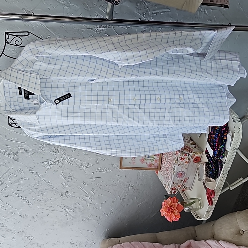 Pronto Uomo men's 100% cotton dress shirt. Size 18 32/33.